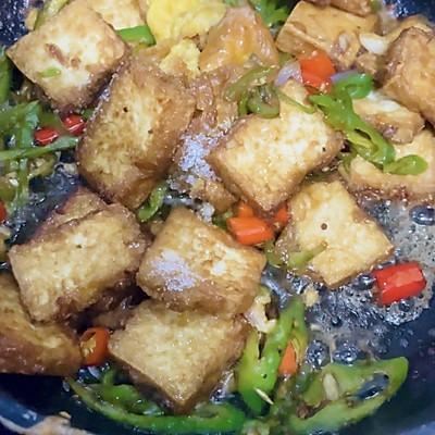 煎豆腐炒肉只放辣椒粉可以吗_干煎豆腐怎么做得好吃_