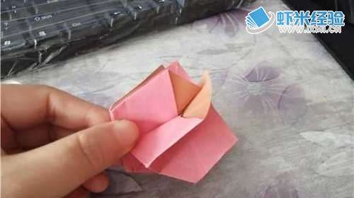 超炫的立体花用纸如何折